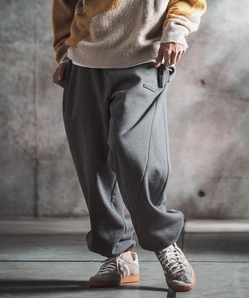 GLIMCLAP(グリムクラップ)の「mp15500-Bonded-Boa Sweat Wide-Straight Pants スウェットパンツ(212-055-gla-cg)(スウェットパンツ・メンズ・ブラック×グレー/グレー系その他/ミックスグレー/ブラック・S/L/M)」の3枚目の写真