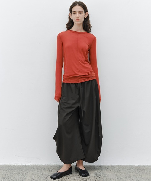 tageechita(タジチタ)の「【tageechita】フリルネック カシミヤ混シアーカットソー(Tシャツ/カットソー・レディース・レッド/ブラウン・L/M/S)」の12枚目の写真