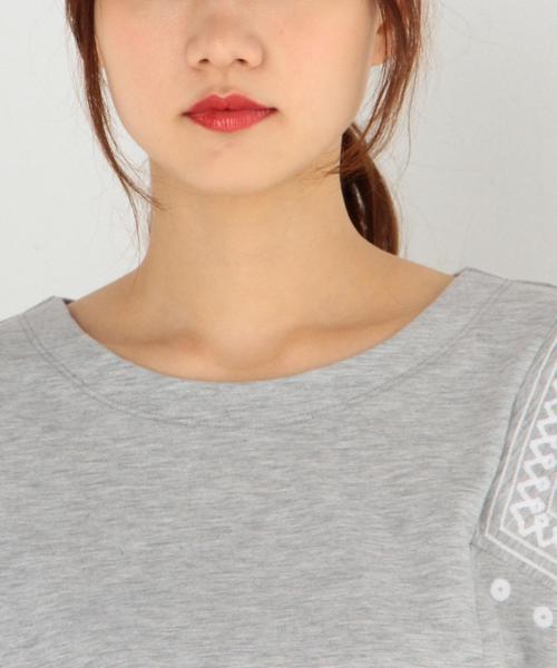 Another Edition（アナザーエディション）の「袖刺繍Tシャツ（グレー）/AEBC  EMBROIDERY T　GRY◆（Tシャツ/カットソー・レディース・グレー・FREE）」の6枚目の写真