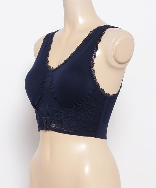 tu-hacci（ツーハッチ）の「前ホックおやすみブラノンワイヤーナイトブラ 【ブラ単品】（ナイトブラ・レディース・ブラック/ホワイト/ピンク/チェリーピンク/パープル/ベージュ/ブルー/サーモンピンク/ネイビー/チャコールグレー/ラベンダー/ワイン/ブラック系その他/ダークパープル/パープル系その他/ピンク系その他/スモークピンク・MEDIUM/LARGE/X-LARGE/SMALL）」の18枚目の写真