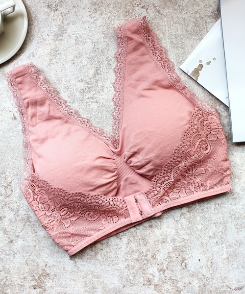 tu-hacci（ツーハッチ）の「前ホックおやすみブラノンワイヤーナイトブラ 【ブラ単品】（ナイトブラ・レディース・ブラック/ホワイト/ピンク/チェリーピンク/パープル/ベージュ/ブルー/サーモンピンク/ネイビー/チャコールグレー/ラベンダー/ワイン/ブラック系その他/ダークパープル/パープル系その他/ピンク系その他/スモークピンク・MEDIUM/LARGE/X-LARGE/SMALL）」の15枚目の写真