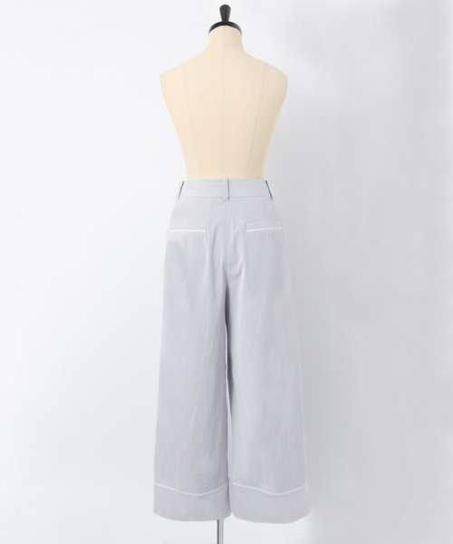 URBAN RESEARCH（アーバンリサーチ）の「サッカーストライプワイドパンツ（その他パンツ・レディース・ベージュ/ブルー・36/38）」の14枚目の写真