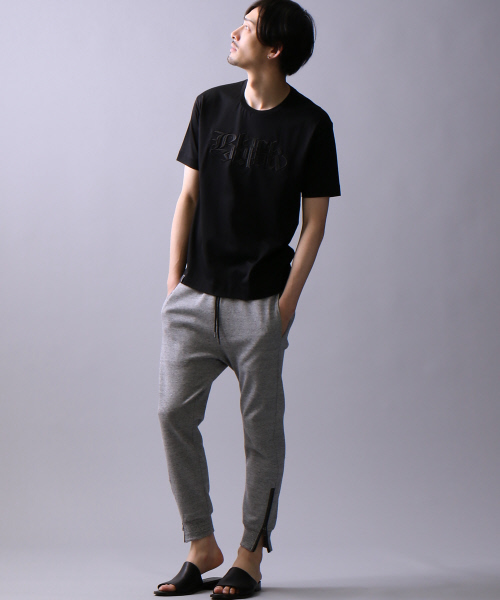5351 POUR LES HOMMES(ゴーサンゴーイチプールオム)の「エンブレム刺繍ビッグTシャツ(Tシャツ/カットソー・メンズ・オフホワイト/ブラック・48/44/46)」の7枚目の写真