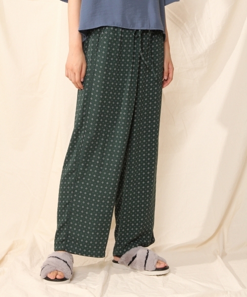 niko and...（ニコアンド）の「小紋ワイドイージーパンツ（その他パンツ・レディース・グリーン/ボルドー・3/4）」の2枚目の写真