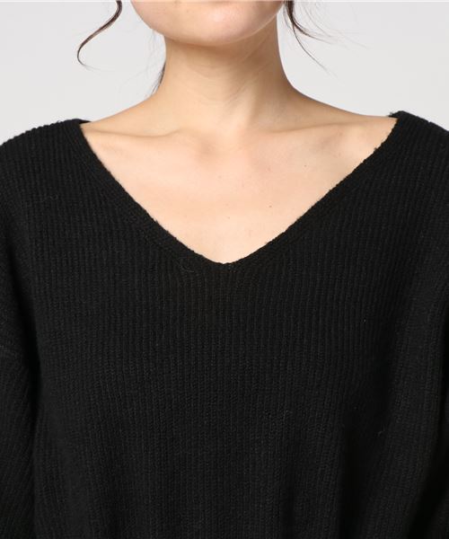 earth music&ecology（アースミュージックアンドエコロジー）の「・サッシュベルト付きドルマンスリーブニットワンピース（ワンピース・レディース・オフホワイト/ライトグレー/ブラック・FREE）」の6枚目の写真