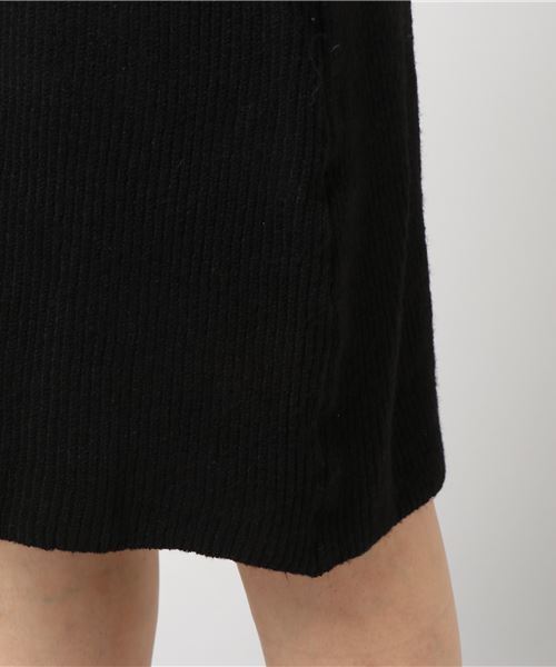 earth music&ecology（アースミュージックアンドエコロジー）の「・サッシュベルト付きドルマンスリーブニットワンピース（ワンピース・レディース・オフホワイト/ライトグレー/ブラック・FREE）」の8枚目の写真