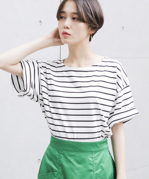 LOWRYS FARM(ローリーズファーム)の「ボーダーBIGプルオーバー 796183(Tシャツ/カットソー・レディース・ホワイト/レッド/ブルー/ピンク/ネイビー/ベージュ/ピンク系その他・MEDIUM/LARGE)」の2枚目の写真