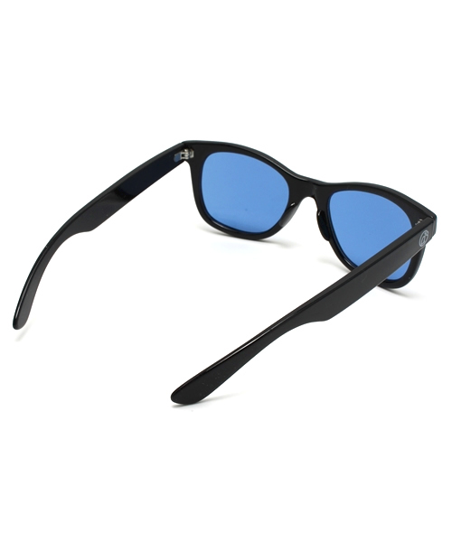 DOARAT（ドゥアラット）の「LIES（サングラス・メンズ・ブルー/イエロー/レッド・FREE）」の5枚目の写真