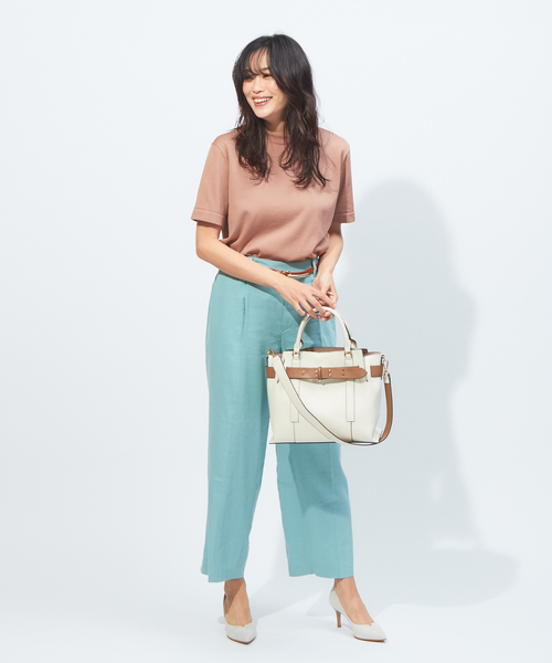 Au BANNISTER(オゥバニスター)の「SaffreeVカットハイヒールパンプス(パンプス・レディース・ブラック/オフホワイト/ピンクベージュ/グリーン・39/35/37/36/40/38/34)」の15枚目の写真