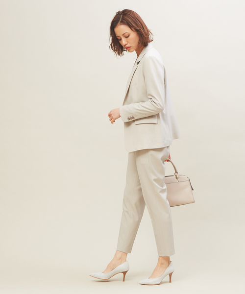 Au BANNISTER(オゥバニスター)の「SaffreeVカットハイヒールパンプス(パンプス・レディース・ブラック/オフホワイト/ピンクベージュ/グリーン・39/35/37/36/40/38/34)」の12枚目の写真