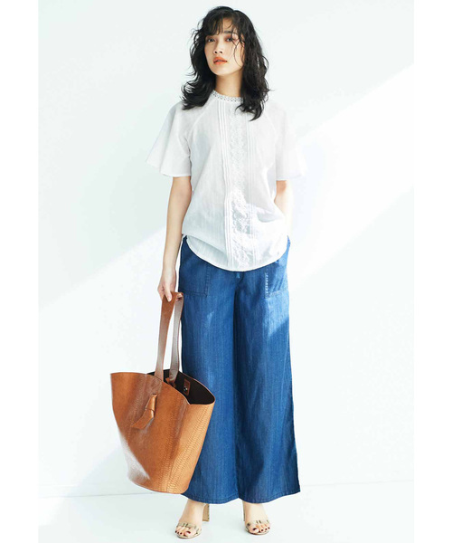 IEDIT（イディット）の「ＩＥＤＩＴ　サイドスリット接触冷感ワイドデニム〈ブルー〉（デニムパンツ・レディース・ブルー・SMALL/MEDIUM/LARGE/X-LARGE/XX-LARGE）」の2枚目の写真