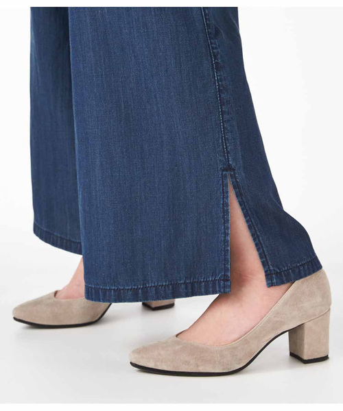 IEDIT（イディット）の「ＩＥＤＩＴ　サイドスリット接触冷感ワイドデニム〈ブルー〉（デニムパンツ・レディース・ブルー・SMALL/MEDIUM/LARGE/X-LARGE/XX-LARGE）」の7枚目の写真