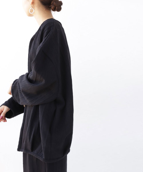 antiqua（アンティカ）の「立体柄ノーカラーカーディガン（カーディガン/ボレロ・レディース・ブラック・FREE）」の7枚目の写真