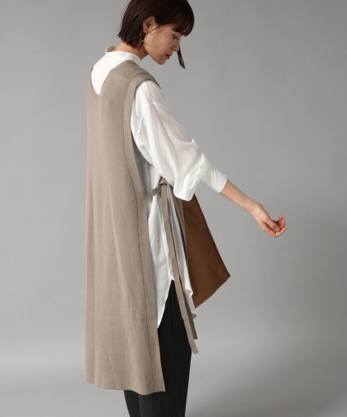 LOWRYS FARM(ローリーズファーム)の「サイドリボンワンピース 870286(ワンピース・レディース・ブラック/グレイッシュベージュ/グリーン/ブラウン/モカ・FREE)」の4枚目の写真