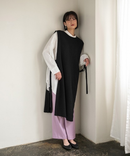 LOWRYS FARM(ローリーズファーム)の「サイドリボンワンピース 870286(ワンピース・レディース・ブラック/グレイッシュベージュ/グリーン/ブラウン/モカ・FREE)」の7枚目の写真