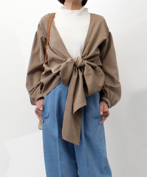 STYLEBLOCK（スタイルブロック）の「ビッグリボンブラウス（シャツ/ブラウス・レディース・ベージュ/ピンク/ミント/ライトベージュ・M）」の2枚目の写真
