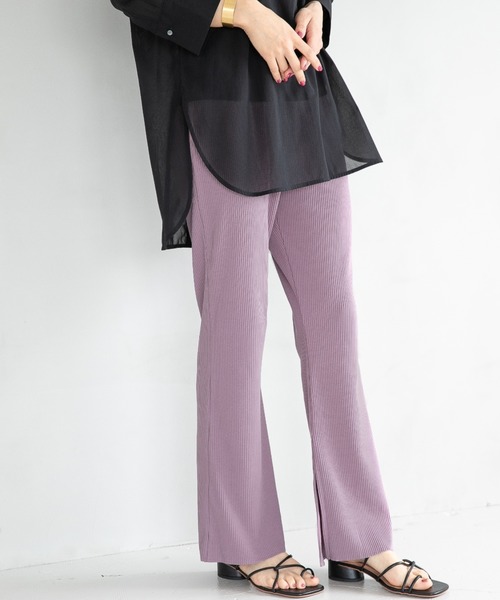 A part by（アパートバイ）の「【WEB限定カラー】Cリブカットフレアパンツ　911240（その他パンツ・レディース・ベージュ/ブラウン/ブルー系その他5/ピンク系その他4/オレンジ系その他5/グリーン系その他4/パープル系その他2・FREE）」の5枚目の写真