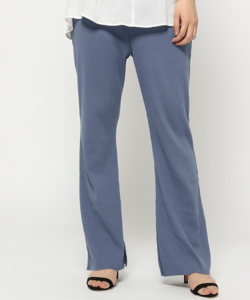 A part by（アパートバイ）の「【WEB限定カラー】Cリブカットフレアパンツ　911240（その他パンツ・レディース・ベージュ/ブラウン/ブルー系その他5/ピンク系その他4/オレンジ系その他5/グリーン系その他4/パープル系その他2・FREE）」の13枚目の写真