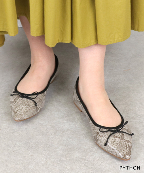 RANDA(ランダ)の「ポインテッドトゥレインバレエシューズ(レインシューズ・レディース・ブラック/レッド/クリーム/ピンクゴールド/パイソン・22/22.5/23/23.5/24/24.5/25/25.5)」の5枚目の写真