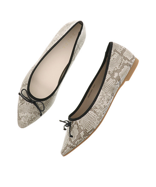 RANDA(ランダ)の「ポインテッドトゥレインバレエシューズ(レインシューズ・レディース・ブラック/レッド/クリーム/ピンクゴールド/パイソン・22/22.5/23/23.5/24/24.5/25/25.5)」の16枚目の写真