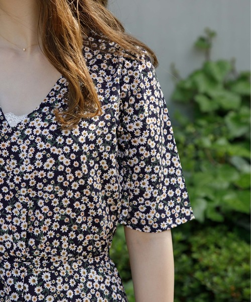 flower（フラワー）の「リラックスフラワーズワンピース（ワンピース・レディース・ネイビー/カーキ・FREE）」の10枚目の写真