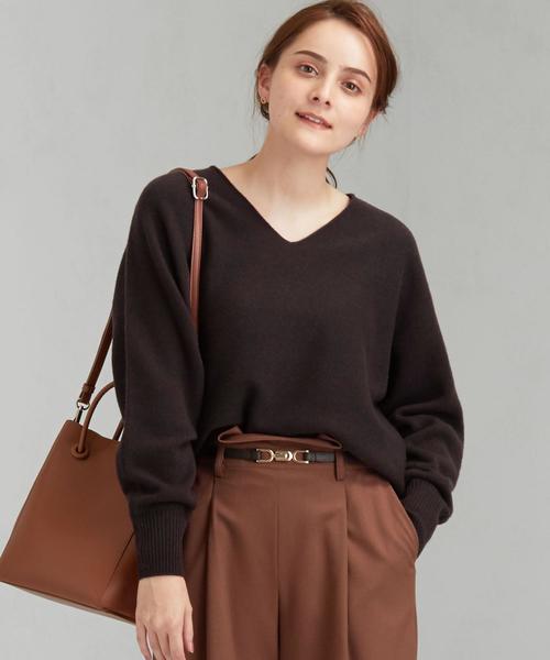green label relaxing（グリーンレーベルリラクシング）の「D ウール ドルマン Vネック プルオーバー ニット（ニット/セーター・レディース・ライラック/ダークブラウン/ナチュラル/オリーブ・FREE）」の9枚目の写真