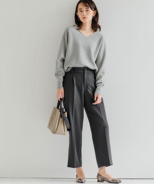 green label relaxing（グリーンレーベルリラクシング）の「D ウール ドルマン Vネック プルオーバー ニット（ニット/セーター・レディース・ライラック/ダークブラウン/ナチュラル/オリーブ・FREE）」の5枚目の写真