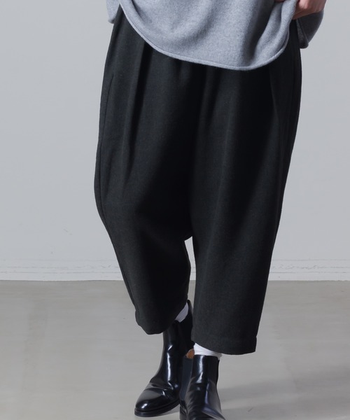 SO（エスオー）の「ウール混 サルエルタックパンツ（その他パンツ・レディース・ブラック/ブラウン・FREE）」の3枚目の写真