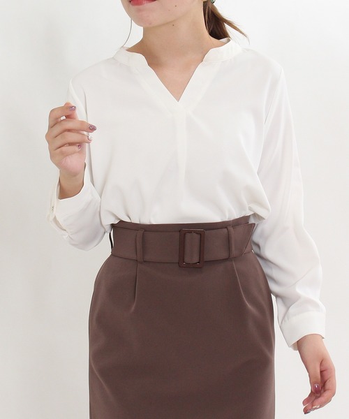TRUDEA(トルディア)の「とろみスキッパーブラウス(シャツ/ブラウス・レディース・ピンクベージュ/ミント/ベージュ/サックスブルー/ブラウン/ホワイト/ブルー/グレイッシュベージュ/ブラック/ライトグレー/チャコールグレー/グレー・MEDIUM/LARGE)」の14枚目の写真
