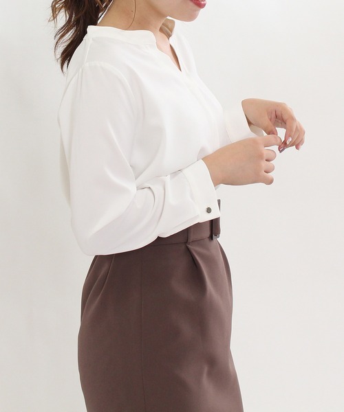 TRUDEA(トルディア)の「とろみスキッパーブラウス(シャツ/ブラウス・レディース・ピンクベージュ/ミント/ベージュ/サックスブルー/ブラウン/ホワイト/ブルー/グレイッシュベージュ/ブラック/ライトグレー/チャコールグレー/グレー・MEDIUM/LARGE)」の16枚目の写真