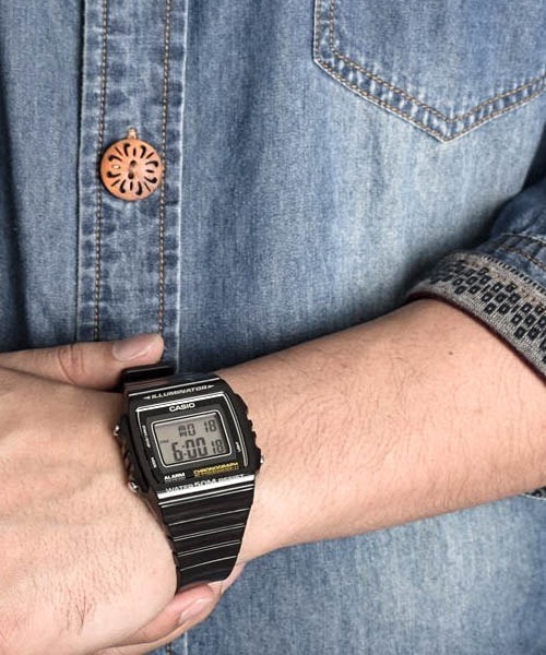 CASIO(カシオ)の「【CASIO(カシオ)】スタンダードデジタル(デジタル腕時計・レディース・ホワイト/ブラック/パープル/ネイビー/ピンク/ホワイト系その他/ブラック系その他/ブルー・FREE)」の3枚目の写真