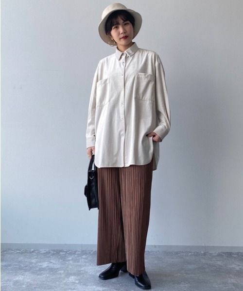 PAGEBOY（ページボーイ）の「ベルベットBIGシャツ（シャツ/ブラウス・レディース・グレイッシュベージュ/ブルー系その他/ブラック/ブラウン・FREE）」の19枚目の写真