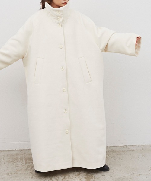 Libra Cue（リブラ キュー）の「ハイネックボリュームシルエットコート