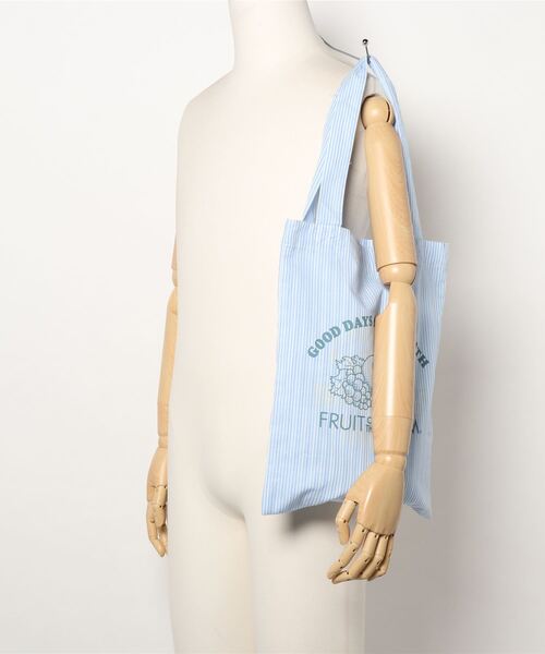 FRUIT OF THE LOOM（フルーツオブザルーム）の「ストライプ リバーシブルトートバッグ（トートバッグ・レディース・サックスブルー/ネイビー/レッド・FREE）」の9枚目の写真