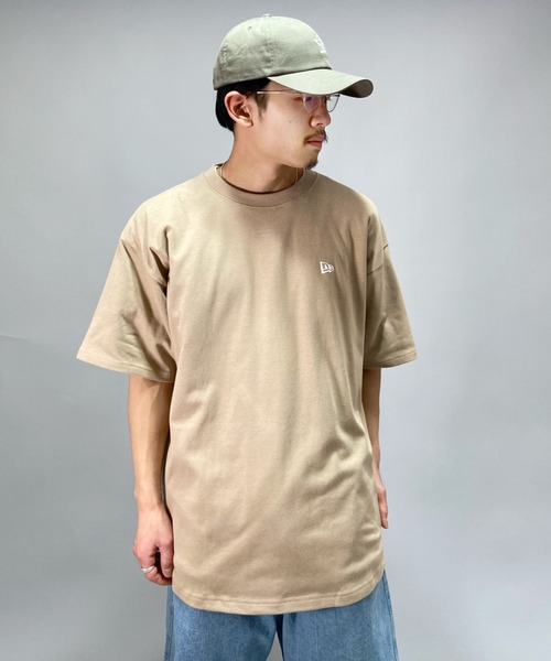 NEW ERA(ニューエラ)の「NEWERA/ニューエラ ビックシルエット バックロゴプリントTシャツ 12830029(Tシャツ/カットソー・メンズ・ベージュ・M/L/XL)」の6枚目の写真