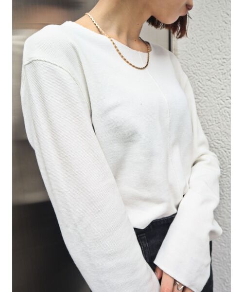 EMODA（エモダ）の「スリムフィットサーマルロンT（Tシャツ/カットソー・レディース・ブラック/ホワイト・FREE）」の4枚目の写真