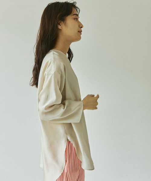 audrey and john wad（オードリーアンドジョンワッド）の「【Audrey and John Wad】シアーサテンプルオーバーブラウス-ウォッシャブル-（シャツ/ブラウス・レディース・ベージュ/ホワイト/グリーン系その他・FREE）」の9枚目の写真