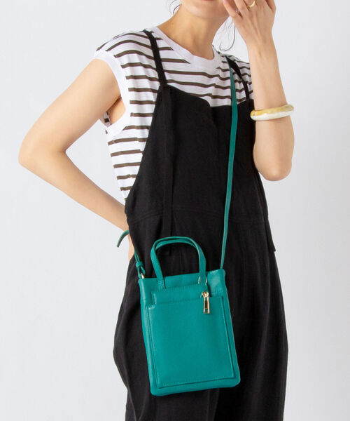 NOLLEY’S(ノーリーズ)の「マルチショルダーポシェット(ショルダーバッグ・レディース・ベージュ/オフホワイト/イエロー/グリーン・FREE)」の4枚目の写真