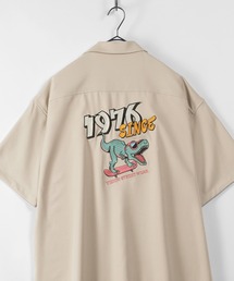 VISION STREET WEAR | 【VISION STREET WEAR/ヴィジョンストリートウェア】恐竜＆カセットテープ イラスト刺繍シャツ(シャツ/ブラウス)