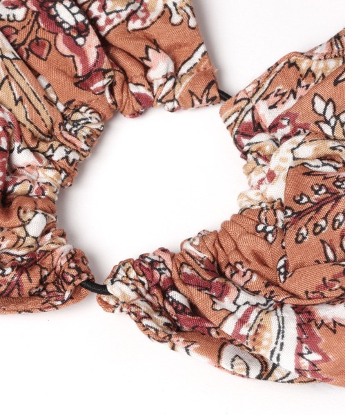 studio CLIP(スタディオクリップ)の「Aボリュームプリントヘアバンド(ヘアバンド・レディース・ブラウン/イエロー/ブルー・FREE)」の8枚目の写真