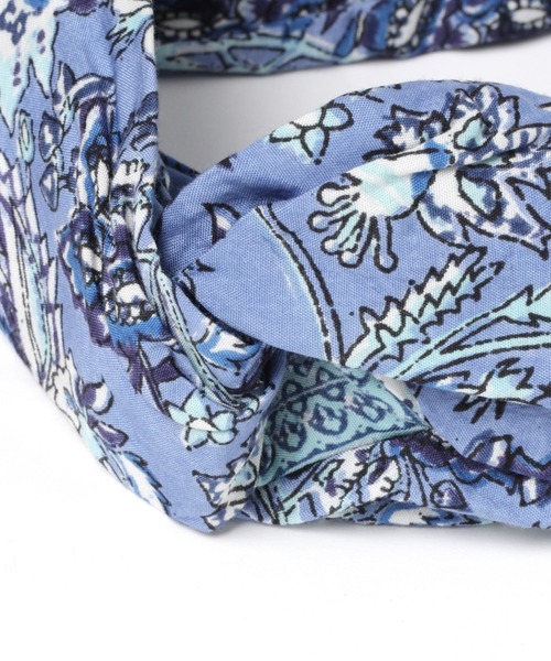 studio CLIP(スタディオクリップ)の「Aボリュームプリントヘアバンド(ヘアバンド・レディース・ブラウン/イエロー/ブルー・FREE)」の5枚目の写真