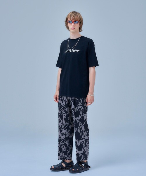 UNITED TOKYO(ユナイテッドトウキョウ)の「リーフプリントスラックス(スラックス・メンズ・ブラウン/グレー・1/2/3)」の4枚目の写真