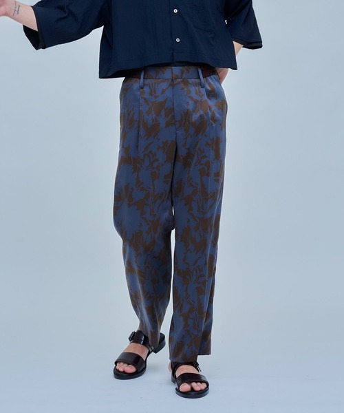 UNITED TOKYO(ユナイテッドトウキョウ)の「リーフプリントスラックス(スラックス・メンズ・ブラウン/グレー・1/2/3)」の13枚目の写真