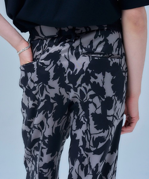 UNITED TOKYO(ユナイテッドトウキョウ)の「リーフプリントスラックス(スラックス・メンズ・ブラウン/グレー・1/2/3)」の21枚目の写真