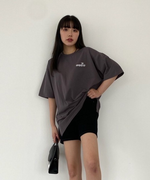 emutto（エミュット）の「【オリジナル】emuttoﾛｺﾞ ｵｰﾊﾞｰTｼｬﾂ（Tシャツ/カットソー・レディース・ホワイト/チャコールグレー/ブルー・FREE）」の18枚目の写真