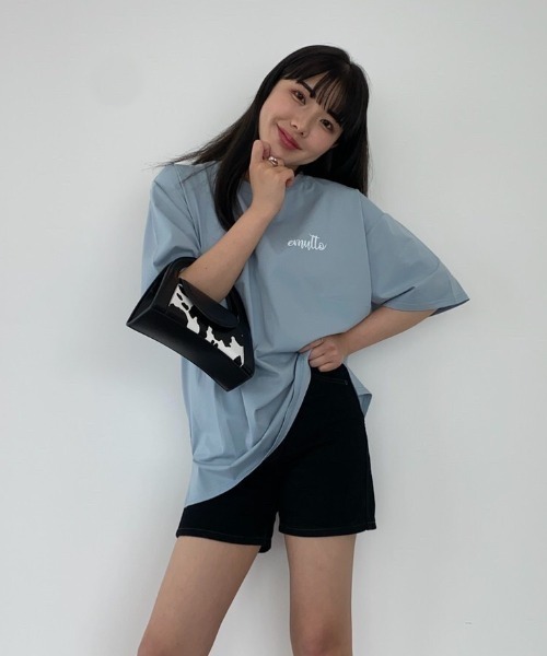 emutto（エミュット）の「【オリジナル】emuttoﾛｺﾞ ｵｰﾊﾞｰTｼｬﾂ（Tシャツ/カットソー・レディース・ホワイト/チャコールグレー/ブルー・FREE）」の19枚目の写真