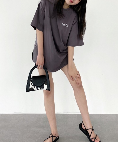 emutto（エミュット）の「【オリジナル】emuttoﾛｺﾞ ｵｰﾊﾞｰTｼｬﾂ（Tシャツ/カットソー・レディース・ホワイト/チャコールグレー/ブルー・FREE）」の13枚目の写真