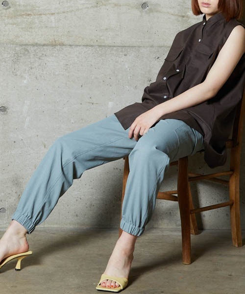 lautreamont BLEUBLANC（ロートレアモンブルーブラン）の「<lautreamont BLEUBLANC>リランチェツイルカーゴパンツ（その他パンツ・レディース・ホワイト/ブラック/カーキ・11号/9号/7号）」の5枚目の写真