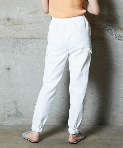 lautreamont BLEUBLANC（ロートレアモンブルーブラン）の「<lautreamont BLEUBLANC>リランチェツイルカーゴパンツ（その他パンツ・レディース・ホワイト/ブラック/カーキ・11号/9号/7号）」の6枚目の写真
