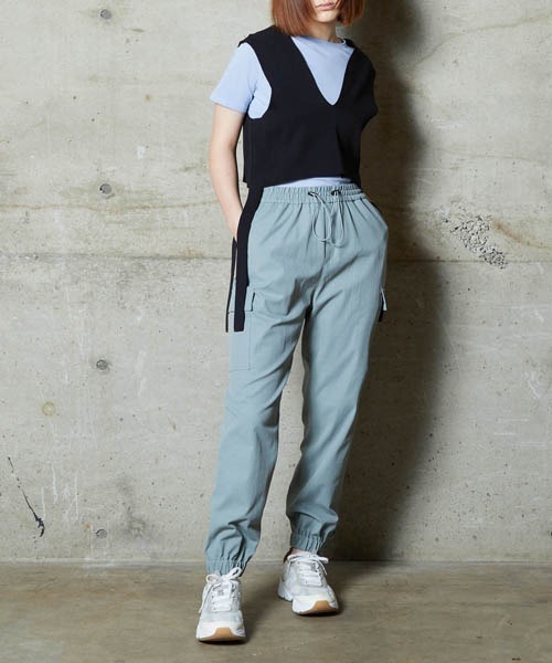 lautreamont BLEUBLANC（ロートレアモンブルーブラン）の「<lautreamont BLEUBLANC>リランチェツイルカーゴパンツ（その他パンツ・レディース・ホワイト/ブラック/カーキ・11号/9号/7号）」の15枚目の写真